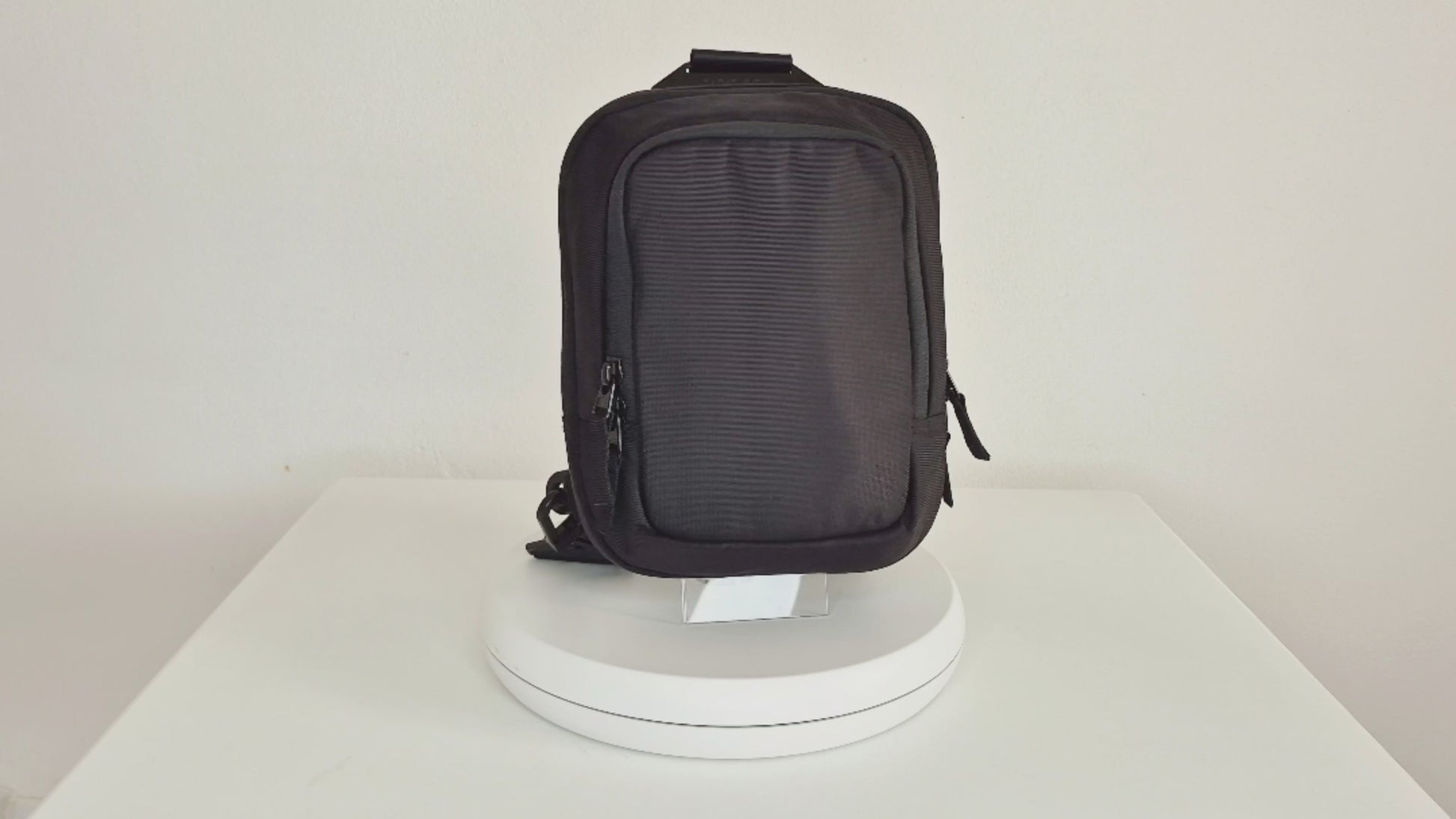 small concealed carry sling bag edc ccw crossbody paratus sum