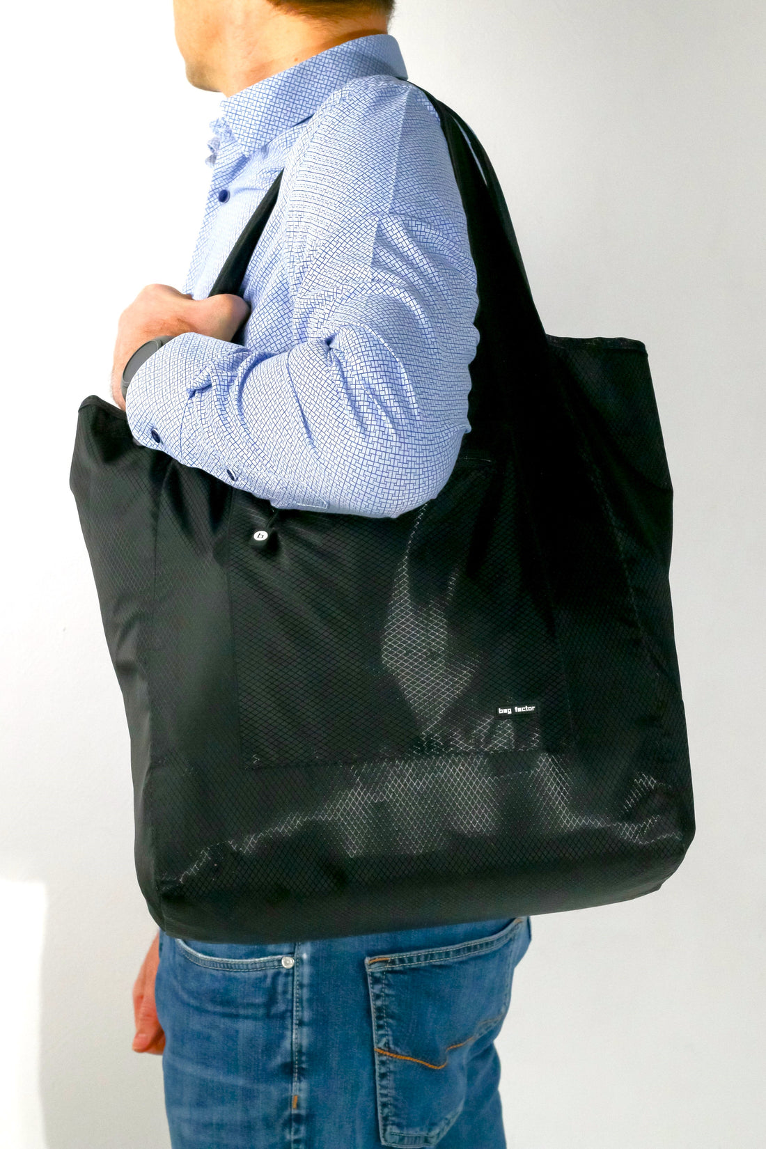 Reusable Grocery Bag for Men: Top Qualities to Look for in a Men's Shopping Bag